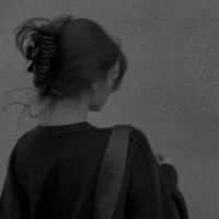 𝒄𝒓𝒂𝒛𝒚
